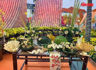 Lá dừa hóa thân thành sản phẩm nghệ thuật, bừng sáng tại Hội chợ Mùa Xuân 2026