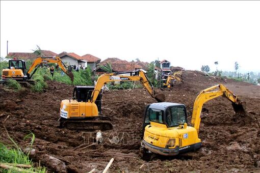 Indonesia khắc phục hậu quả vụ sạt lở đất khiến 80 người tử vong