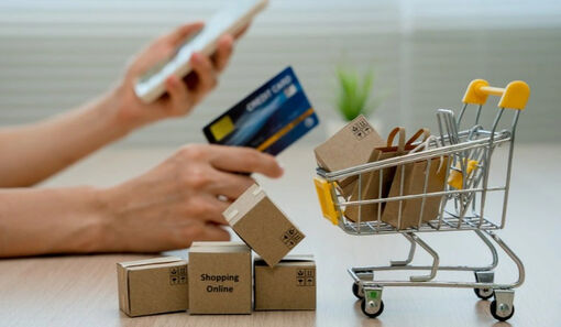 Người Việt chi gần 430.000 tỷ đồng mua sắm online, thời của hàng rẻ đã hết