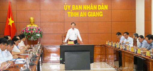 Phó Chủ tịch UBND tỉnh An Giang Lê Văn Phước làm việc với 10 xã, phường