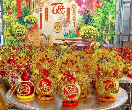 Thu nhập 30 - 40 triệu đồng dịp cận tết từ làm dừa dát vàng