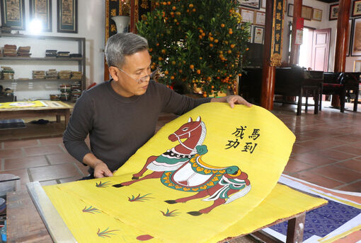 Tết Bính Ngọ cùng tìm hiểu ý nghĩa con ngựa trên tranh dân gian Đông Hồ