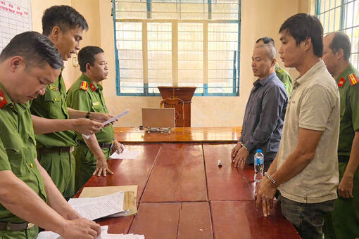 ‎Khởi tố, bắt tạm giam hai đối tượng gây rối trật tự công cộng