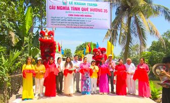 Xã Nhơn Mỹ khánh thành cầu Nghĩa tình quê hương 35