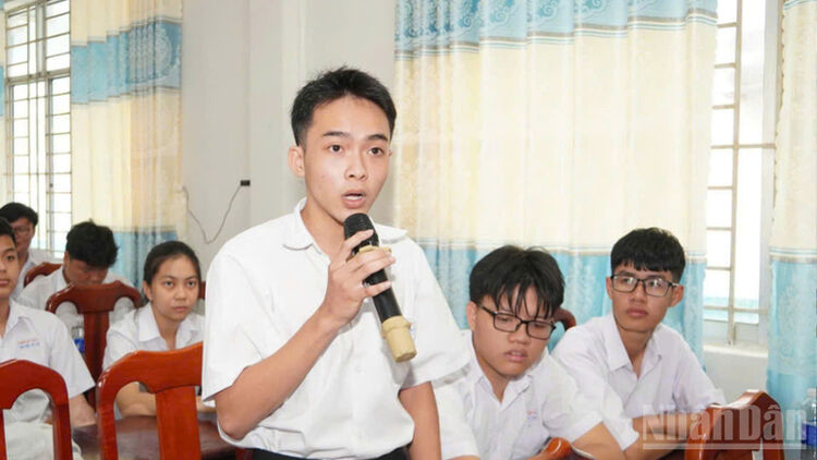 Nâng cao nhận thức và trách nhiệm của cử tri trẻ trước ngày bầu cử