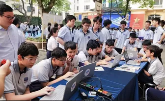 Dạy và học trong kỷ nguyên AI: Làm sao để “cạnh tranh” với trí tuệ nhân tạo?