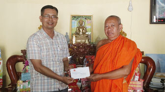 Chúc Tết Chôl Chnăm Thmây năm 2026 chức sắc tiêu biểu, Mẹ Việt Nam Anh hùng