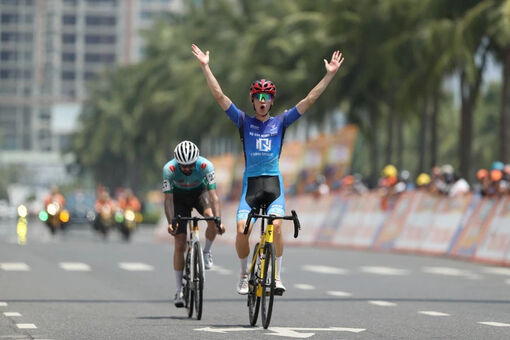 Áo vàng Cúp truyền hình TP. Hồ Chí Minh đổi chủ sau chặng đèo Hải Vân