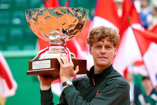 Đánh bại Alcaraz tại chung kết Monte Carlo, Sinner trở lại số 1 thế giới