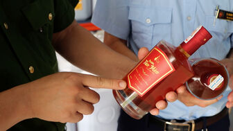 Thu giữ gần 9.000 lít rượu có dấu hiệu vi phạm