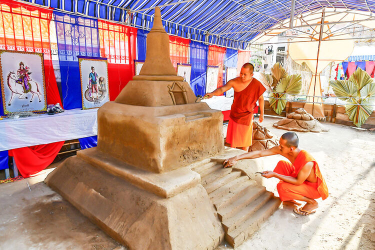 Tục đắp núi cát của đồng bào Khmer