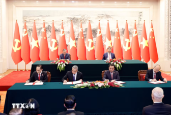 Lễ ký các văn kiện hợp tác giữa hai nước Việt Nam - Trung Quốc