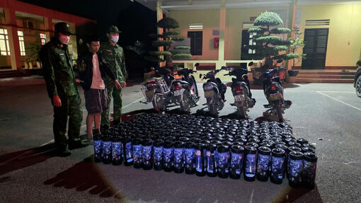 Bắt vụ vận chuyển 184 bình khí cười trái phép