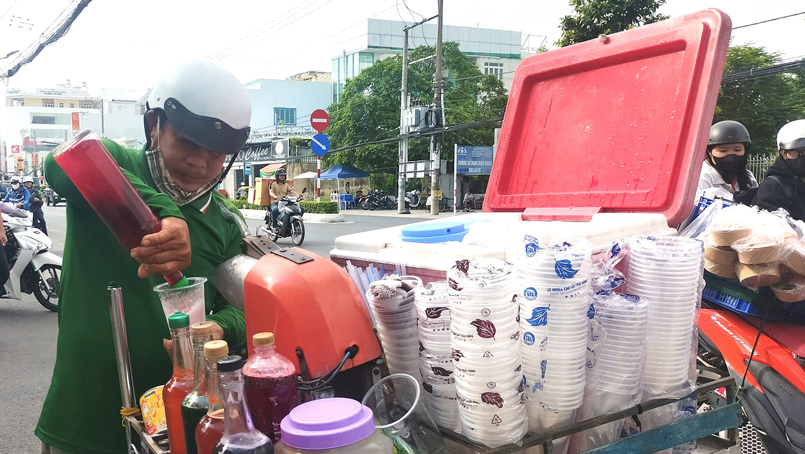 Ly đá bào tuổi thơ