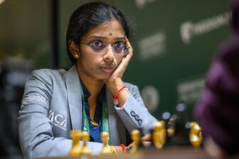 Candidates 2026: Sindarov phá kỷ lục, Vaishali đăng quang kịch tính