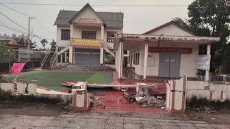 Lốc xoáy gây thiệt hại nhiều công trình tại Quảng Trị