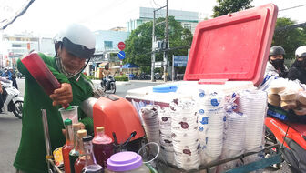 Ly đá bào tuổi thơ