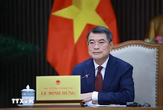 Thủ tướng đề nghị Singapore hỗ trợ xây dựng các trung tâm tài chính quốc tế