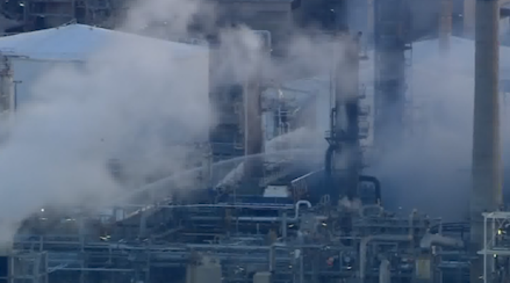 Cháy lớn tại nhà máy lọc dầu Australia