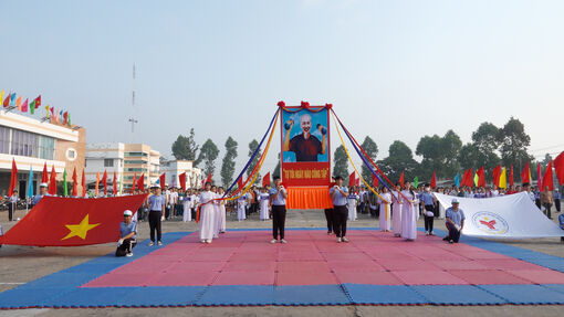 Khai mạc Đại hội Thể dục - Thể thao xã Phú Tân lần thứ I