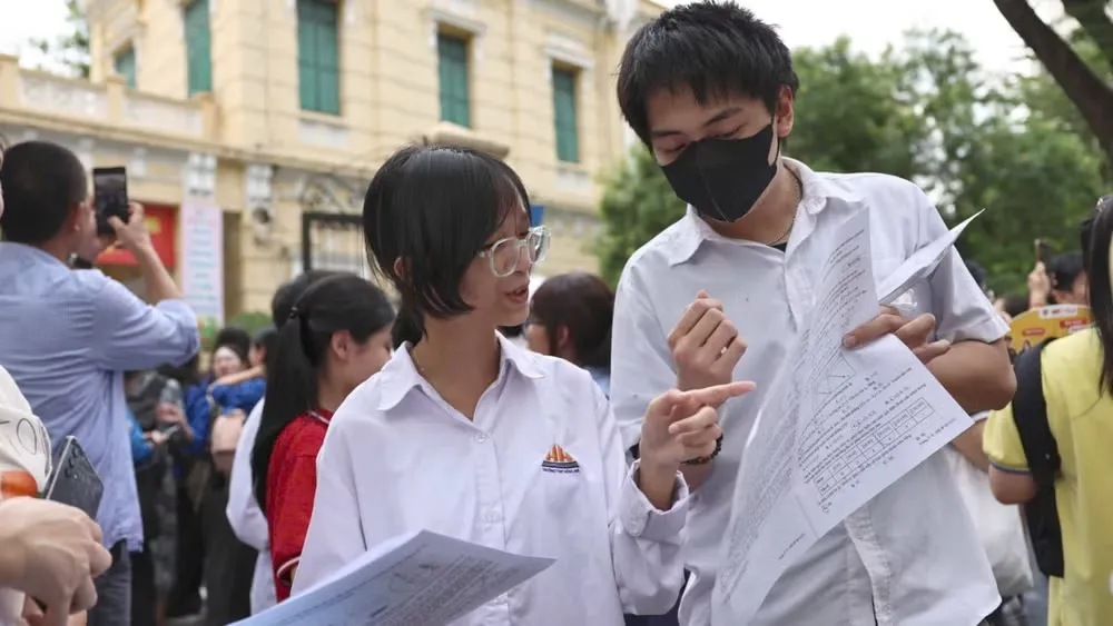 Thí sinh thử nghiệm đăng ký trực tuyến thi tốt nghiệp trung học phổ thông năm 2026