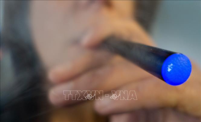 Thuốc lá điện tử có thể đưa kim loại độc hại trực tiếp vào phổi