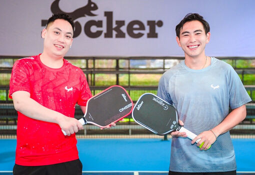 Nhà vô địch pickleball Phúc Huỳnh đổi hướng đánh đôi