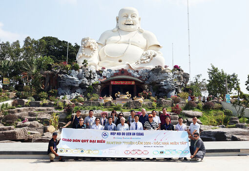 Trải nghiệm famtrip Núi Cấm