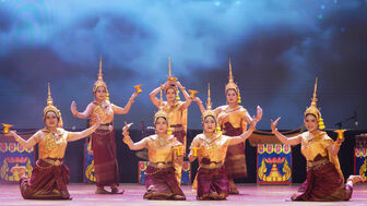 Độc đáo nghệ thuật múa Apsara của đồng bào Khmer