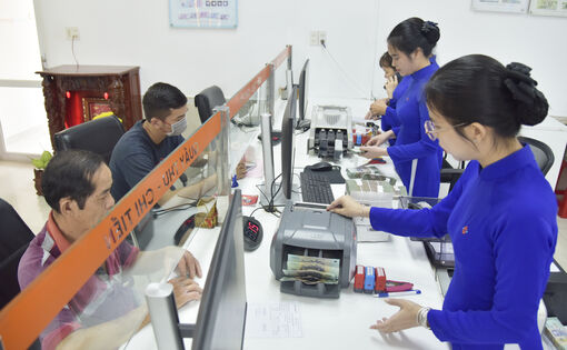 Dừng chuyển nhanh trên 500 triệu đồng: Khách hàng cần chủ động khi giao dịch lớn