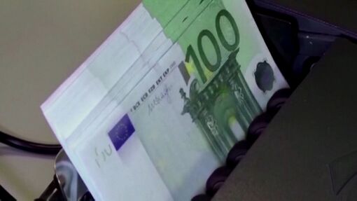 Kinh tế toàn cầu đối mặt nguy cơ suy thoái