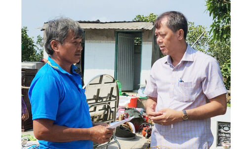 Hỗ trợ hộ dân xã Thạnh Mỹ Tây bị thiệt hại do dông lốc