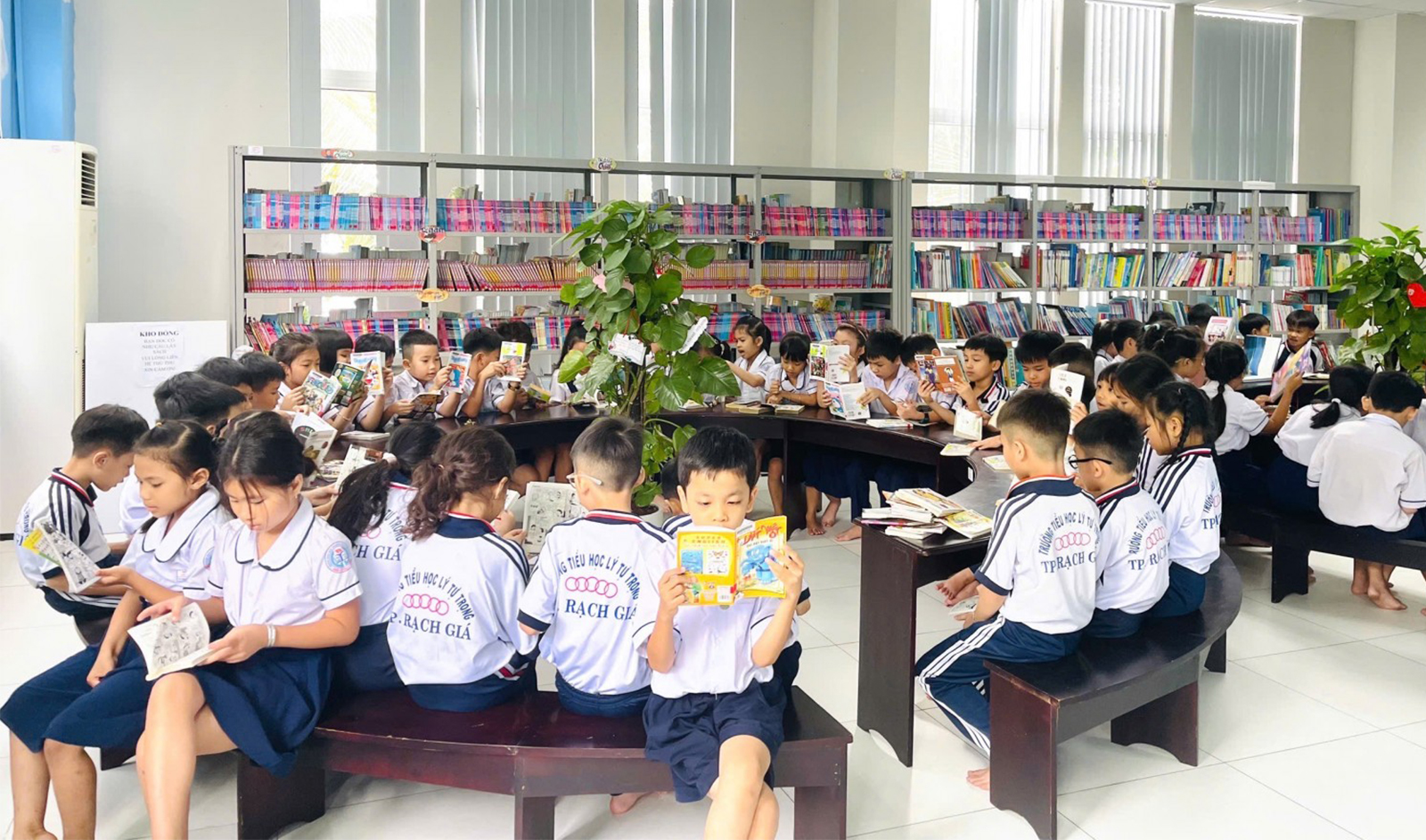 Nuôi dưỡng ước mơ sắc màu cho thiếu nhi tại Thư viện tỉnh An Giang