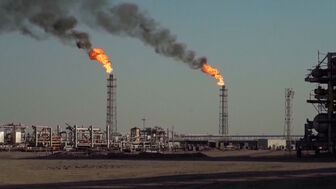 Căng thẳng Mỹ - Iran đẩy giá dầu tăng vọt