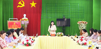 Đồng chí Trần Thị Thanh Hương làm việc với Ban Thường trực Hội Liên hiệp Phụ nữ tỉnh