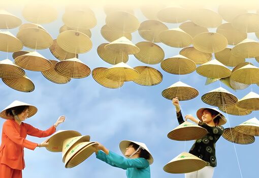 Yêu thương nón lá