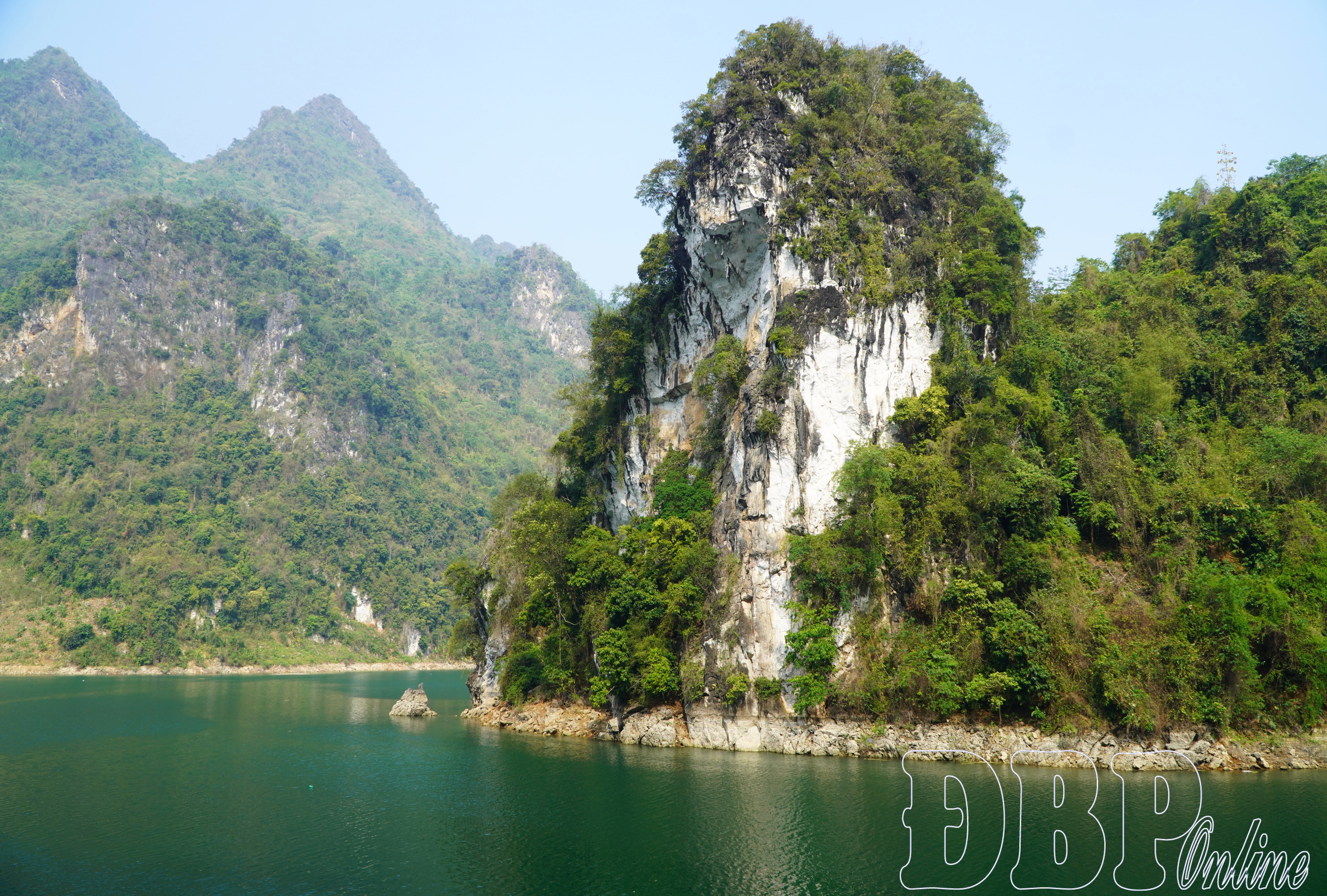 Đánh thức tiềm năng du lịch Tủa Thàng