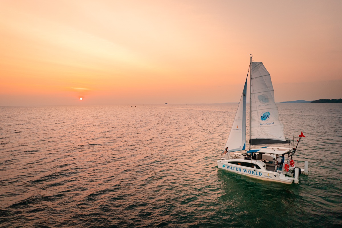 Phú Quốc United Center: Từ “tâm điểm không ngủ” đến “vũ trụ lễ hội” bùng nổ