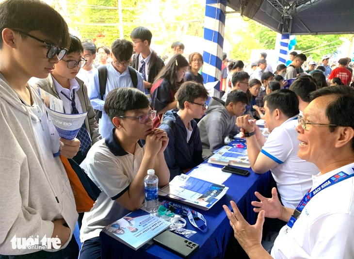 Siết cách tính chỉ tiêu, thạc sĩ dần lùi về vị trí trợ giảng