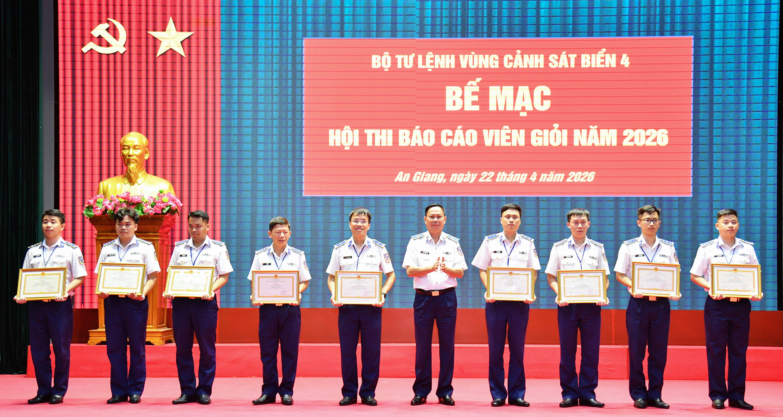 Sôi nổi Hội thi báo cáo viên giỏi tại Bộ Tư lệnh Vùng Cảnh sát biển 4