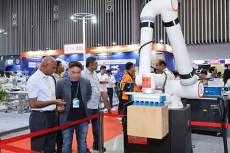 Doanh nghiệp Việt "mở khóa" AI