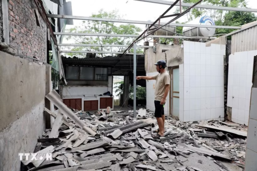 Khẩn trương sơ tán dân, ứng phó sạt lở nghiêm trọng tại Phú Thọ