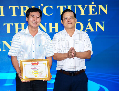 Anh Trần Phong Bắc đoạt giải nhất Cuộc thi "Thanh toán điện tử- thanh toán không dùng tiền mặt
