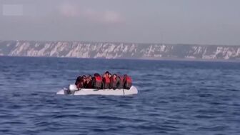 Anh và Pháp đạt thỏa thuận ngăn dòng người di cư