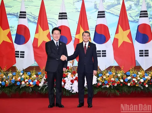 [Ảnh] Thủ tướng Lê Minh Hưng hội kiến Tổng thống Hàn Quốc Lee Jae Myung