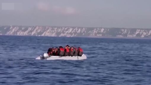 Anh và Pháp đạt thỏa thuận ngăn dòng người di cư