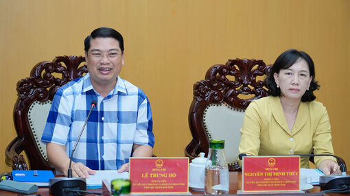 Nghe báo cáo tổng thể liên quan Trường Trung cấp An Giang 1