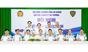 Ký kết quy chế phối hợp công tác giữa các chi cục quản lý thị trường khu vực phía Nam