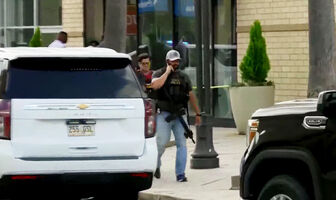 Nổ súng tại trung tâm thương mại Mỹ gây nhiều thương vong