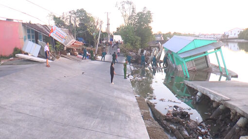 Cà Mau: Sạt lở nghiêm trọng xã Đầm Dơi